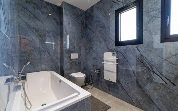 Maison à vendre    5 pièces • 125 m2 Villeneuve-Loubet