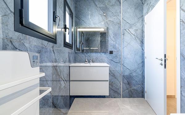 Maison à vendre    5 pièces • 125 m2 Villeneuve-Loubet
