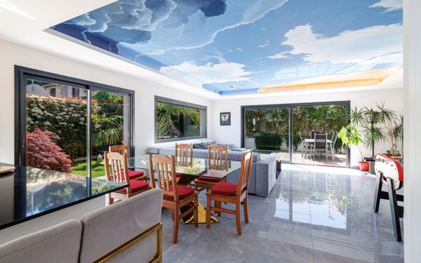 Maison à vendre    5 pièces • 125 m2 Villeneuve-Loubet