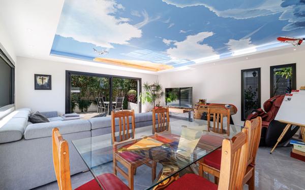 Maison à vendre    5 pièces • 125 m2 Villeneuve-Loubet