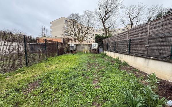Immeuble à vendre    6 pièces • 121,90 m2 Villeparisis