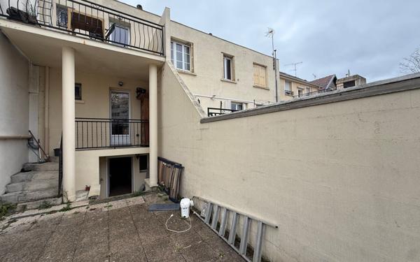 Immeuble à vendre    6 pièces • 121,90 m2 Villeparisis
