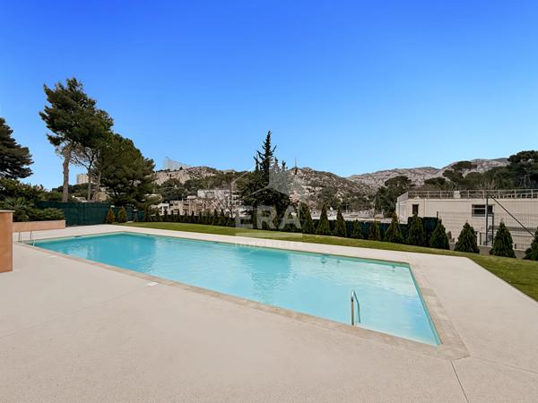 À vendre, Appartement Type 4 de 74 m² avec stationnement + cave + Résidence privée sécurisée avec piscine, 13009 Marseille