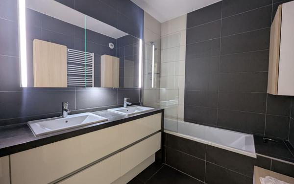 Appartement à louer    3 pièces • 74,66 m2 Lyon 2