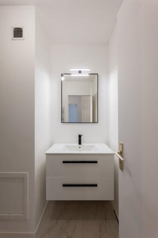 T2 refait à neuf avec extérieur et double parking , secteur recherché