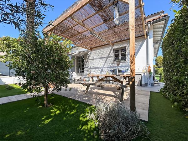 Maison de charme au coeur d'un quartier recherché de Pessac