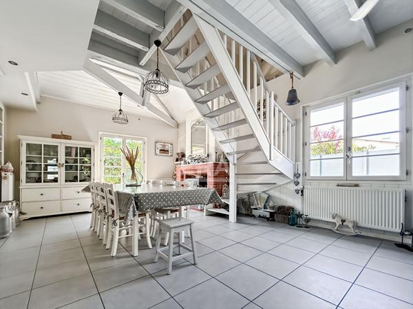 Maison de charme au coeur d'un quartier recherché de Pessac