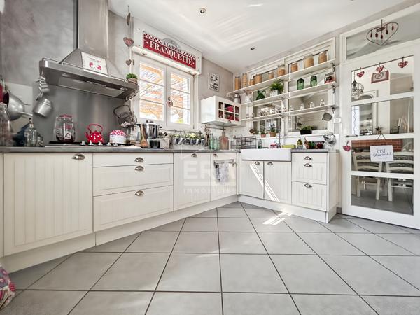 Maison de charme au coeur d'un quartier recherché de Pessac