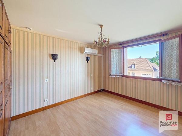 Vaste Maison-Brive Ouest-7 pièces