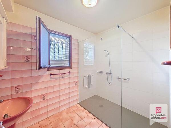 Vaste Maison-Brive Ouest-7 pièces