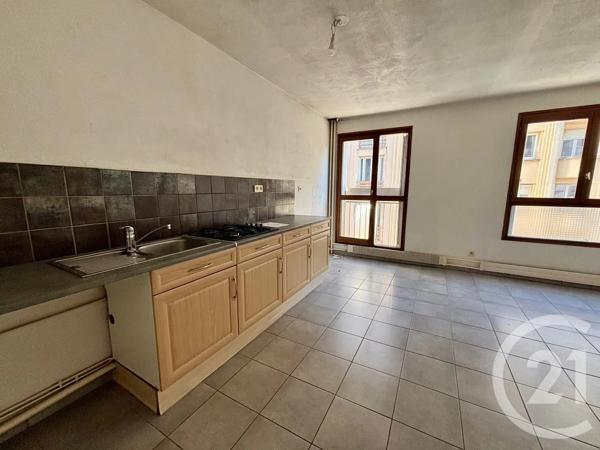 Appartement F3 à vendre  3 pièces - 65 m 2   ST ETIENNE  - 42