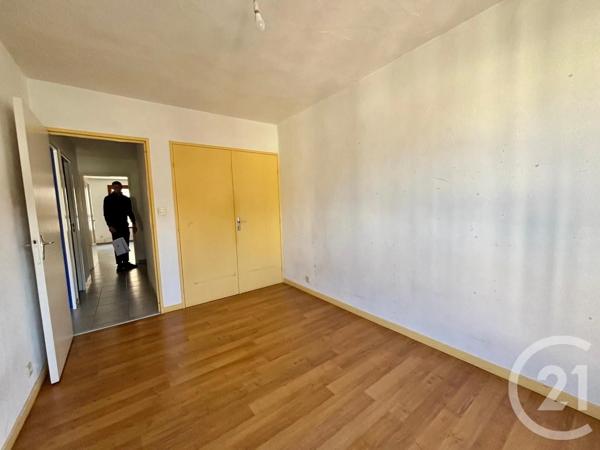 Appartement F3 à vendre  3 pièces - 65 m 2   ST ETIENNE  - 42