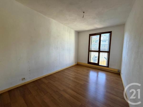 Appartement F3 à vendre  3 pièces - 65 m 2   ST ETIENNE  - 42
