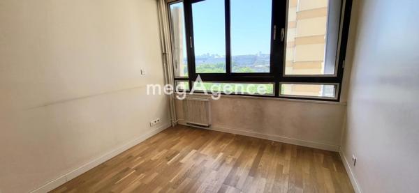 Appartement à AUBERVILLIERS, 93300 - 4 pièces 74m²