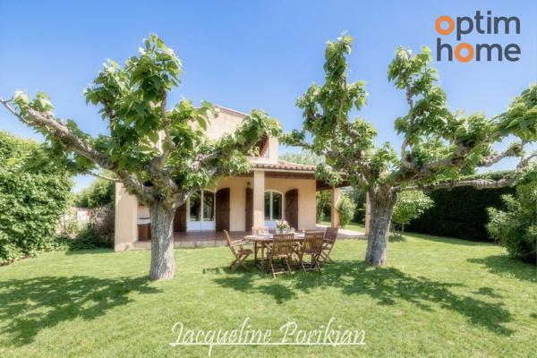 Gardanne secteur Galine -Picon : villa traditionnelle 5 pièces et double garage sur 780m2 de terrain au calme.