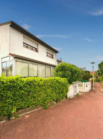 Maison  94880 Noiseau 5 pièces 157m2 au sol pour le prix de 388.500