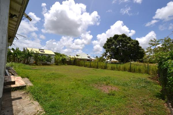 Perrin superbe villa rénovée avec deux logements indépendants sur un terrain de 1 239 m²