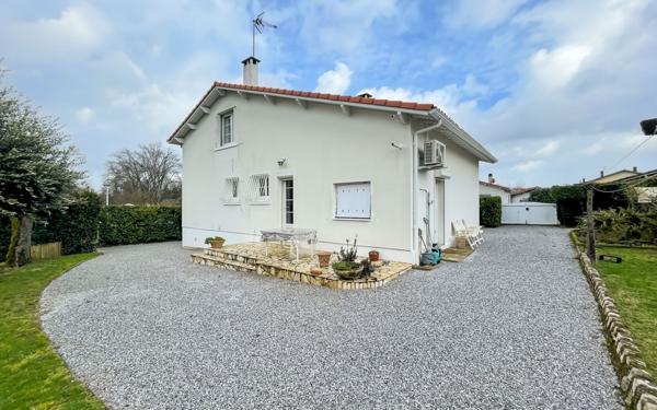 Maison à vendre    4 pièces • 87,50 m2 Saint-Pierre-du-Mont