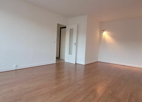 Appartement à louer    2 pièces • 45,82 m2 Issy-les-Moulineaux