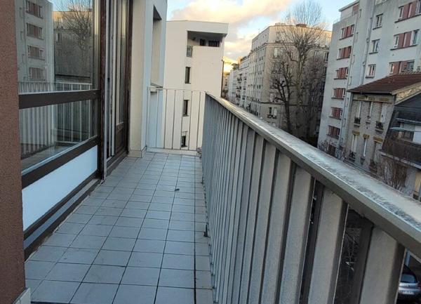 Appartement à louer    2 pièces • 45,82 m2 Issy-les-Moulineaux