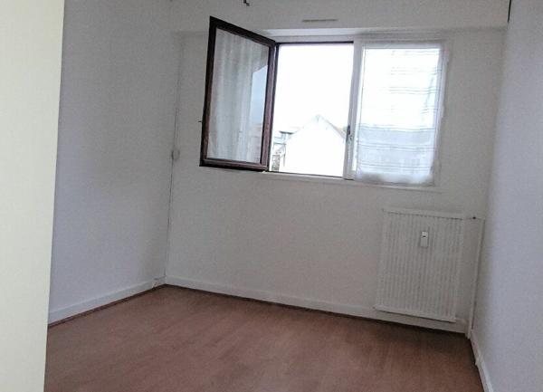 Appartement à louer    2 pièces • 45,82 m2 Issy-les-Moulineaux