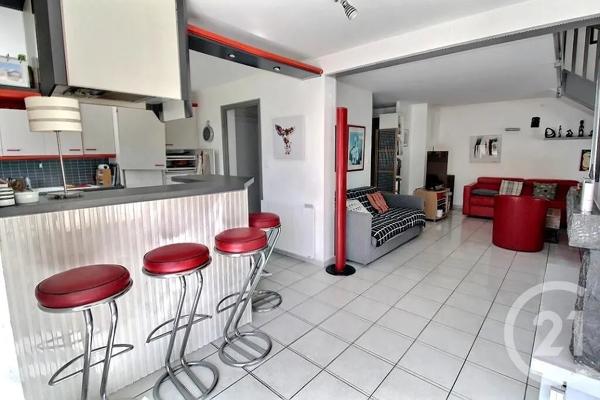 Maison à vendre  5 pièces - 118 m 2   SCIEZ  - 74