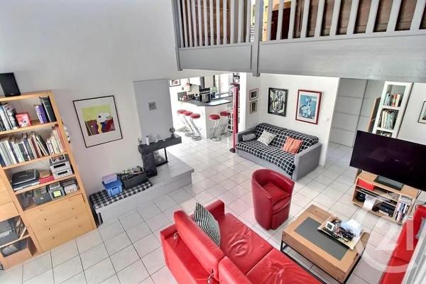 Maison à vendre  5 pièces - 118 m 2   SCIEZ  - 74