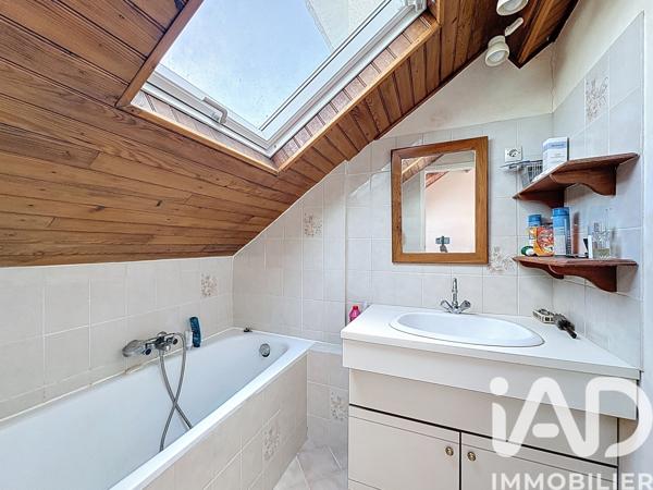 Maison à vendre 6 pièces 116 m² Saint-Rémy-lès-Chevreuse