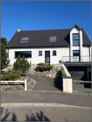 Maison à SAINT-MARTIN-BOULOGNE, 62280 - 5 pièces 210m²