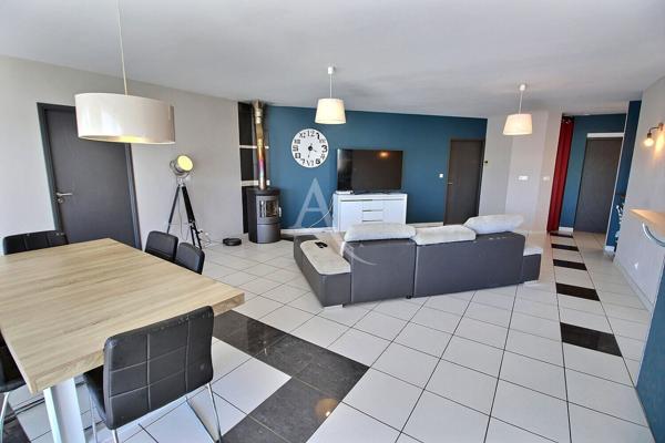 LE SOLER / Villa 4 faces plain-pied avec 4 chambres, garage et piscine