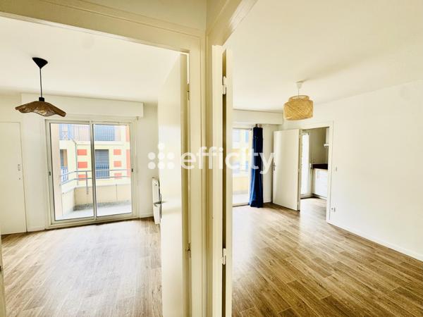 Appartement
         3 pièces
        - 60 m² 370 000 € *