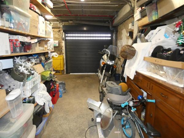 Maison de village avec garage,  terrasse et piscine