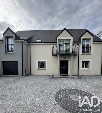 Maison à vendre 8 pièces 211,85 m² Orléans