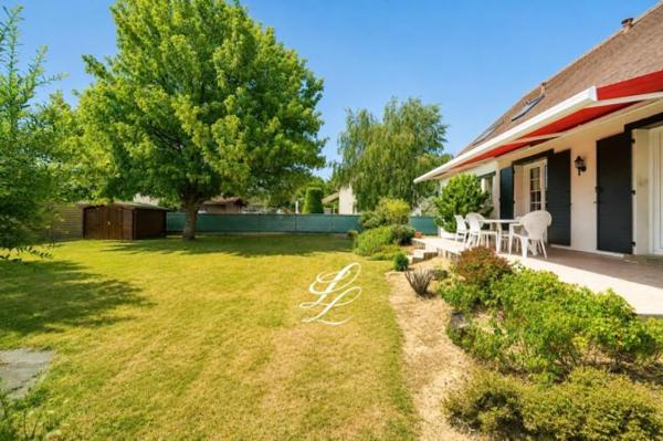 Vente - Maison 8 pièces 175 m 2 LAIGNE EN BELIN (72220)