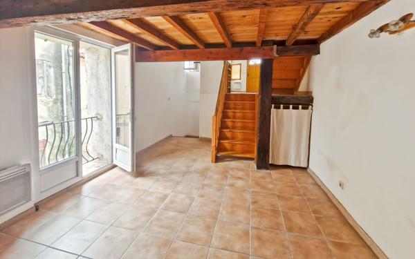 Maison à vendre    3 pièces •  Villeneuve