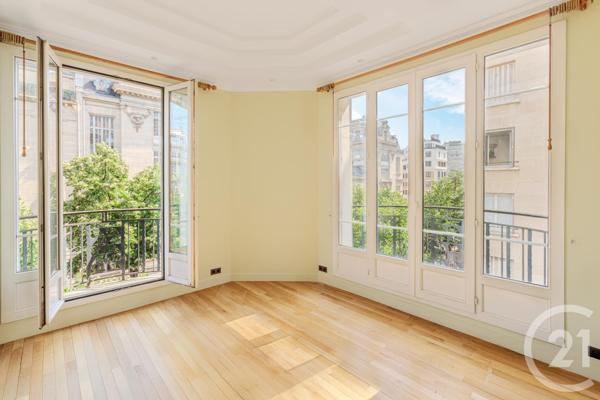 Appartement F3 à vendre  5 pièces - 163,01 m2 PARIS - 75011