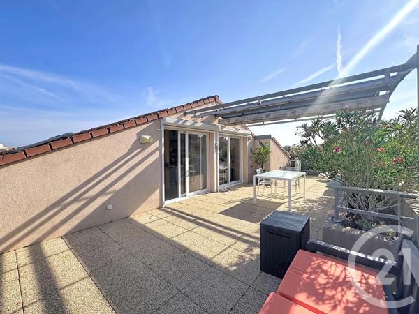 Appartement F4 à vendre  4 pièces - 107,67 m 2   FREJUS  - 83
