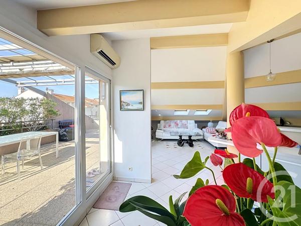Appartement F4 à vendre  4 pièces - 107,67 m 2   FREJUS  - 83