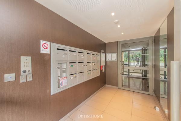 3 PIÈCES – 53 m² – PARKING – MÉTRO MAIRIE DES LILAS