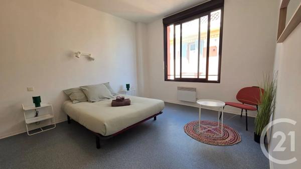 Immeuble à vendre  1036 m 2   NICE  - 06