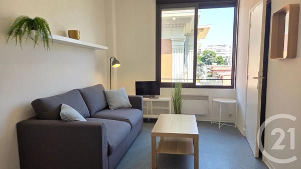 Immeuble à vendre  1036 m 2   NICE  - 06