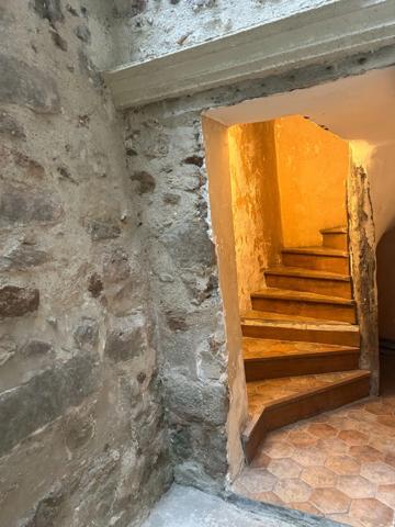 CHATEAU THIERRY 02 CHARMANT F2 de 46m2 A VENDRE HYPER CENTRE