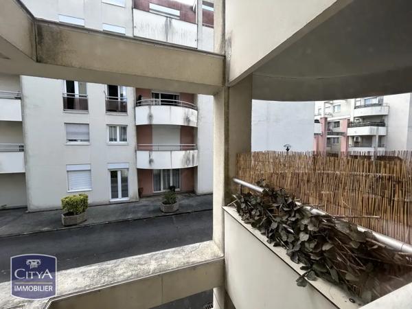 Appartement à vendre 3 pièces 67.2m² Billère (64140)