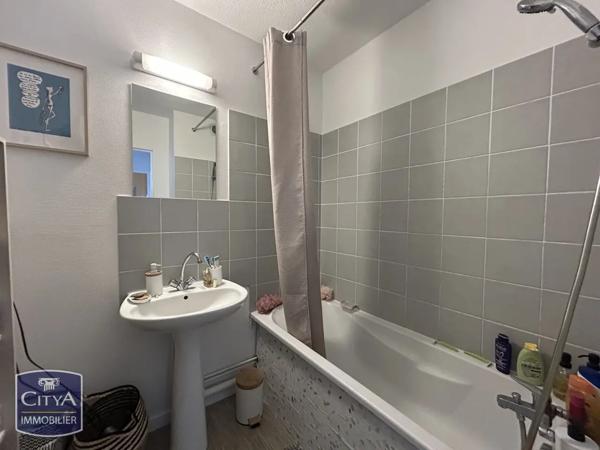 Appartement à vendre 3 pièces 67.2m² Billère (64140)