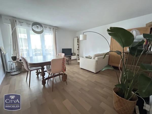 Appartement à vendre 3 pièces 67.2m² Billère (64140)