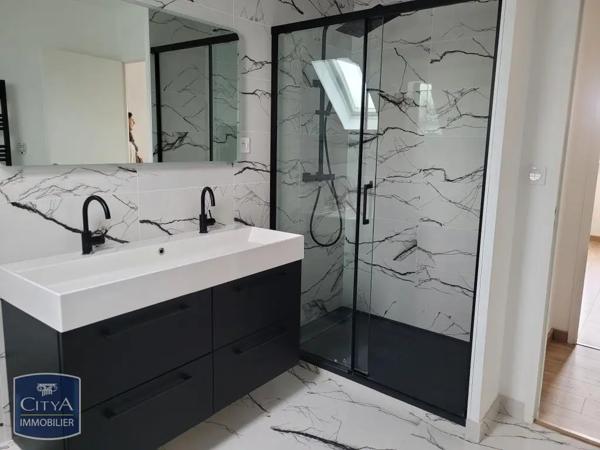 Maison à louer 4 pièces 95.08m² Saint-Nazaire (44600)