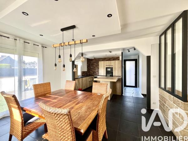 Maison à vendre 7 pièces 130 m² Ploumagoar