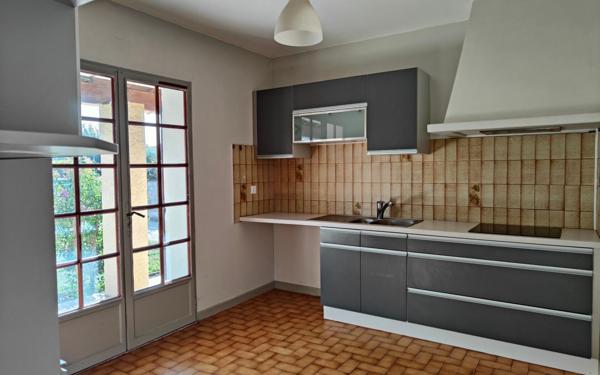 Maison à louer    6 pièces • 127,55 m2 Manduel