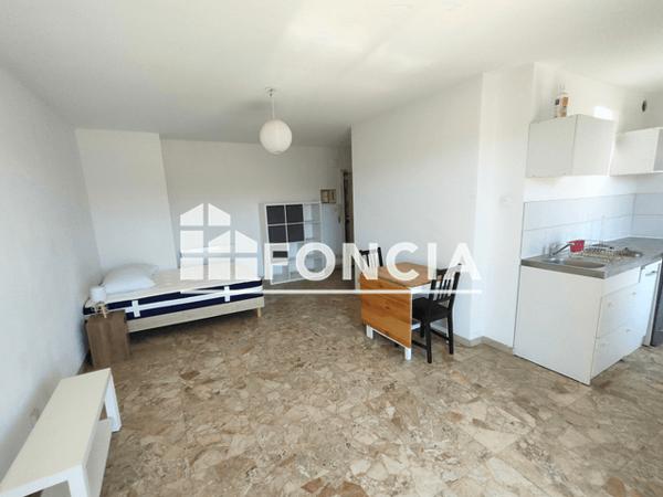 Location Studio meublé 32.44 m² - 181 AVENUE DE LA CAPELETTE Marseille 13010