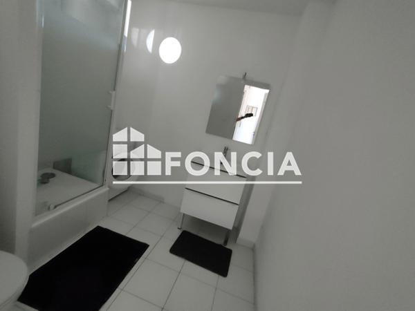 Location Studio meublé 32.44 m² - 181 AVENUE DE LA CAPELETTE Marseille 13010